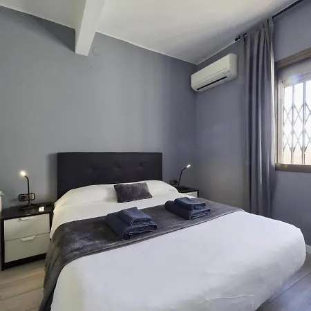Sagrada Familia Penthouse Apartment