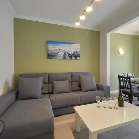 Sagrada Familia Penthouse *