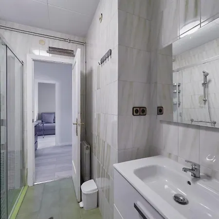 Sagrada Familia Penthouse Apartment *