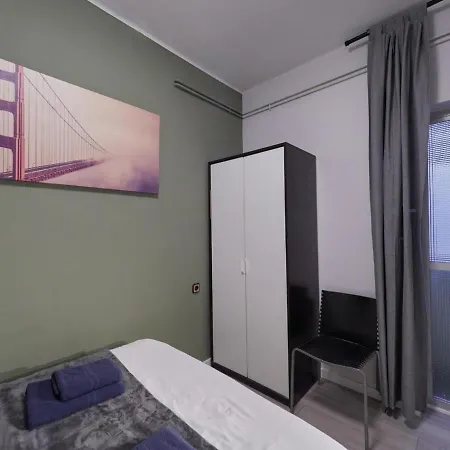Sagrada Familia Penthouse Apartment *